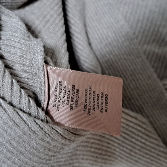 Philosophy Dolman Sleeve Mockneck Cropped Sweater - Picture 5 of 7